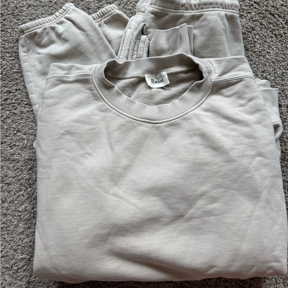 Elwood Women's Cream Sweatshirt and Joggers Set
